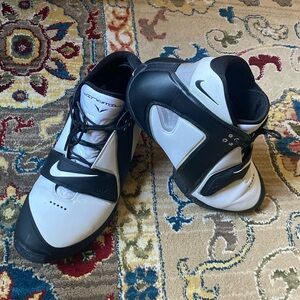 Men’s Nike sneakers